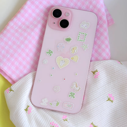 Use stickers to decorate phone case